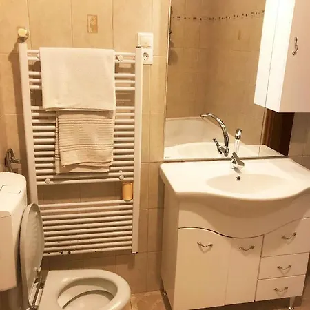 In 38980 * Balatonalmádi