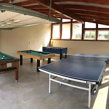 In 38980 * Balatonalmádi